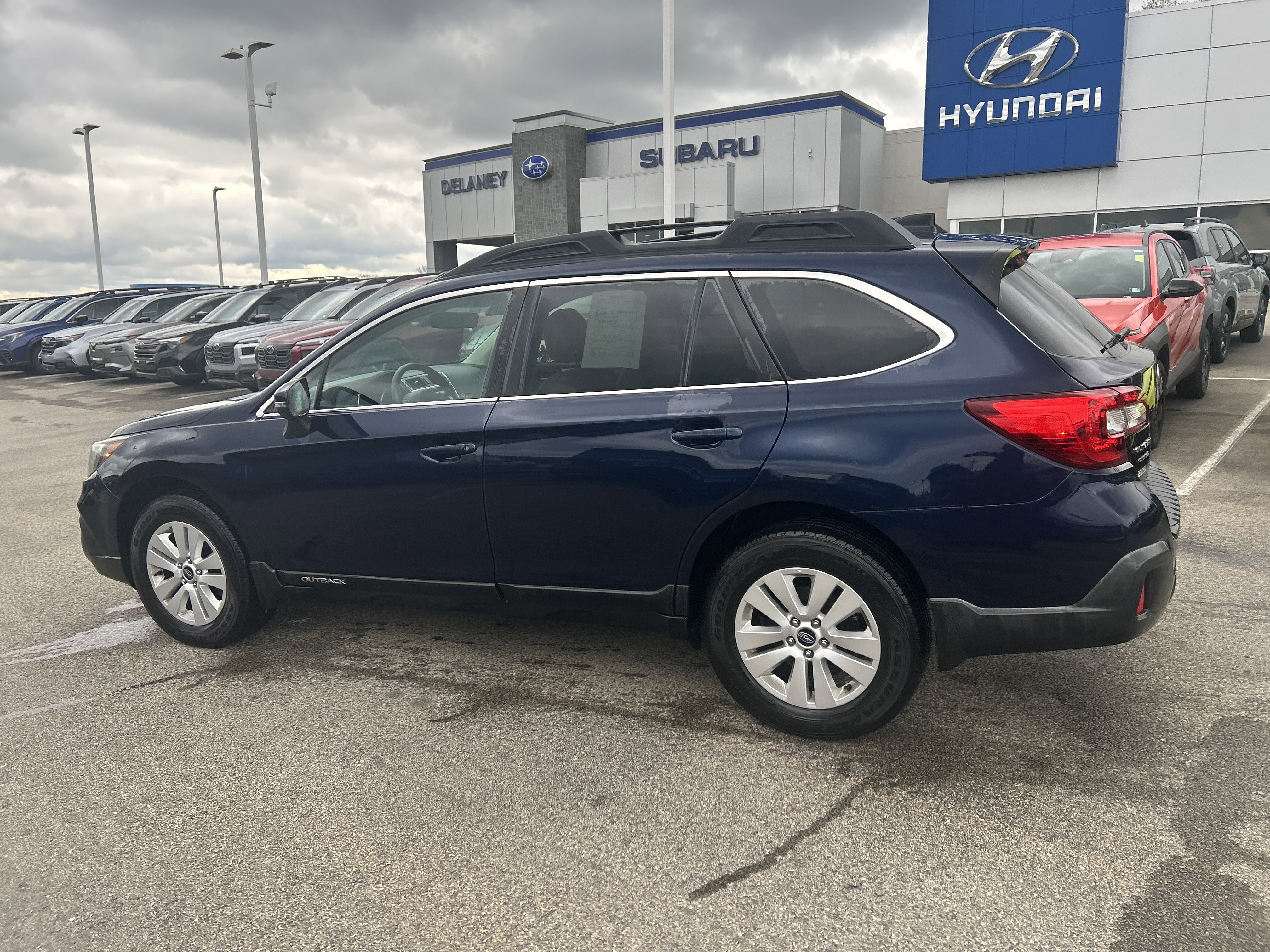 Used 2018 Subaru Outback 2.5i Premium AWD/4WD image 20