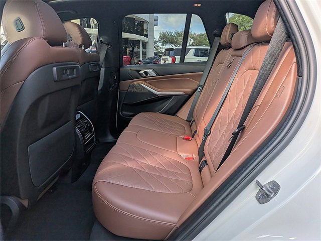 Used 2023 BMW X5 xDrive40i w/ Premium Package image 13