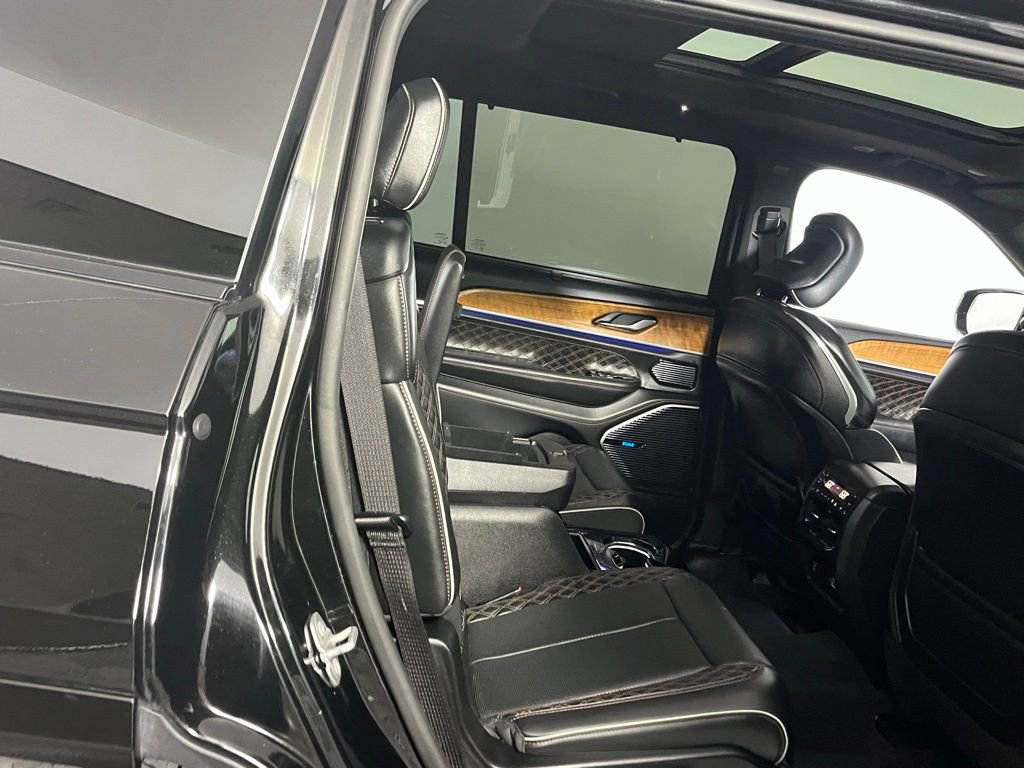 Used 2021 Jeep Grand Cherokee L Summit AWD/4WD image 28