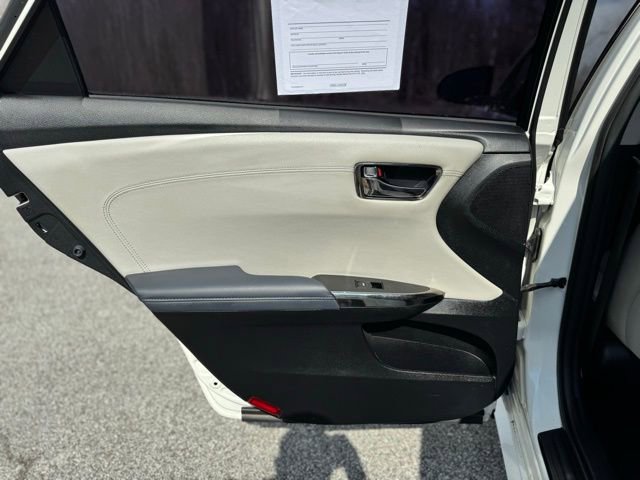 Used 2014 Toyota Avalon XLE Touring image 11