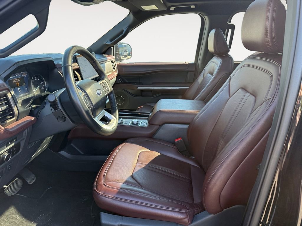 Used 2024 Ford Expedition Limited image 9