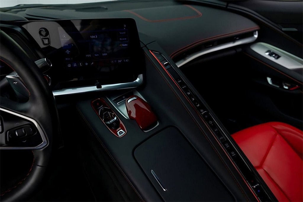 Used 2022 Chevrolet Corvette Stingray Coupe image 35