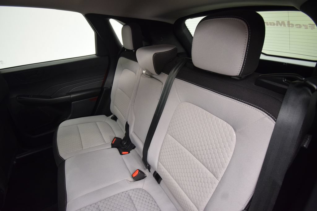 Used 2024 Ford Escape Active w/ Tech Pack #1 AWD/4WD image 21