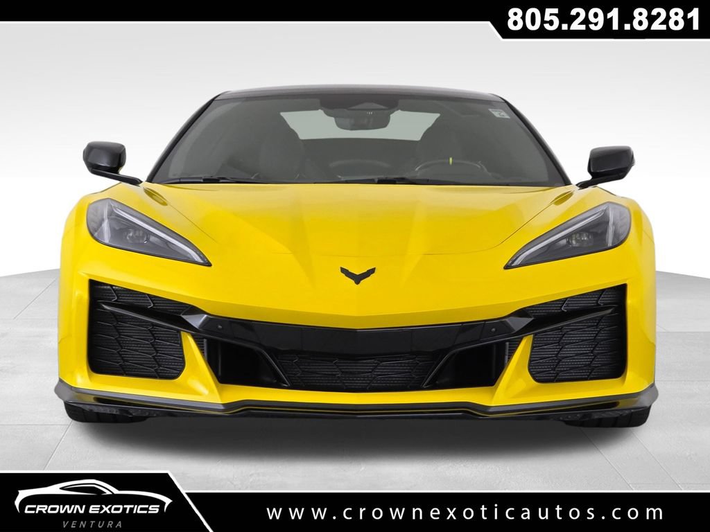 Used 2025 Chevrolet Corvette Z06 RWD image 2