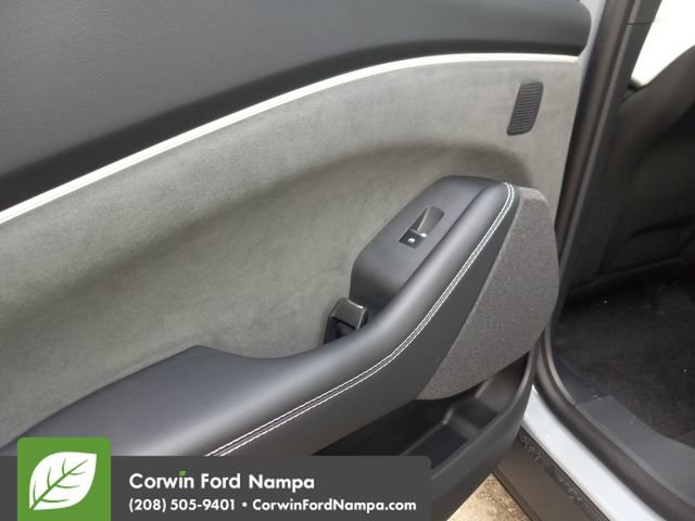 New 2025 Ford Mustang Mach-E GT image 27