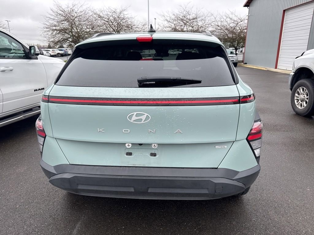 Used 2024 Hyundai Kona SEL video 3