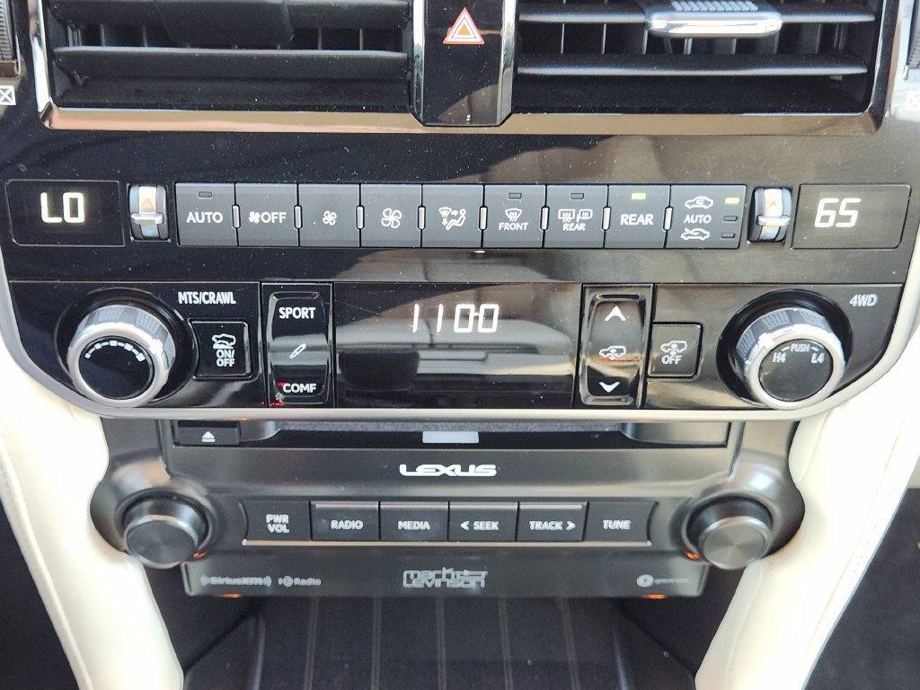 Used 2022 Lexus GX 460 Luxury w/ Off Road Package AWD/4WD image 21