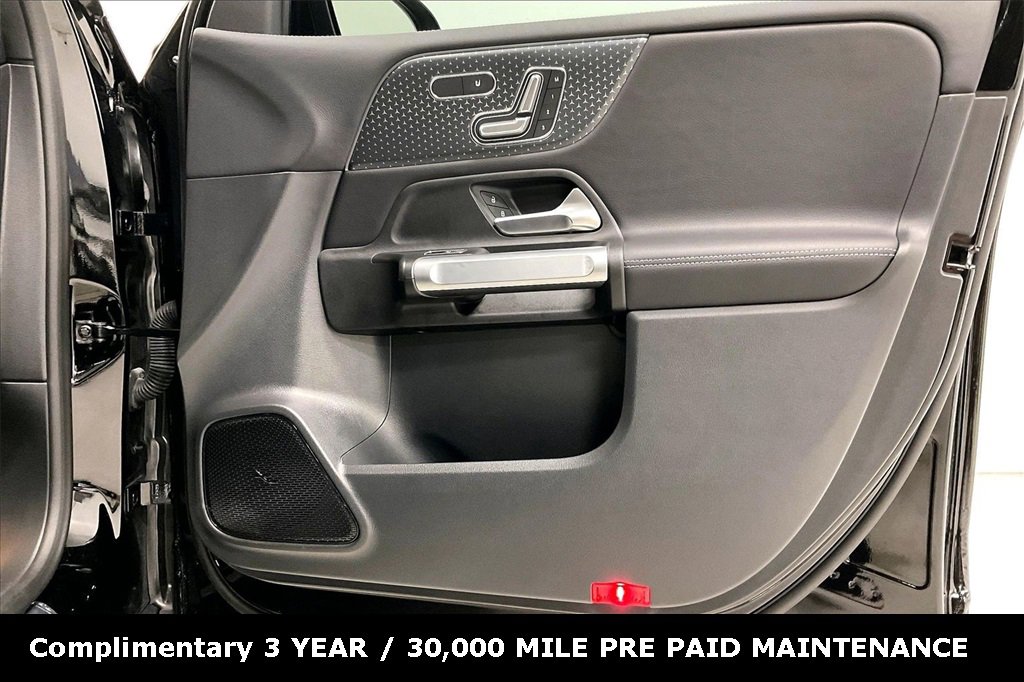 Used 2025 Mercedes-Benz GLB 250 image 21