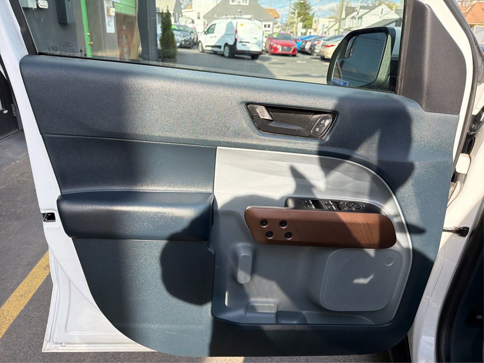 Used 2022 Ford Maverick Lariat w/ Equipment Group 500A Standard image 20