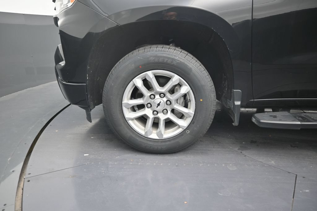 Used 2023 Chevrolet Silverado 1500 RST RWD image 9