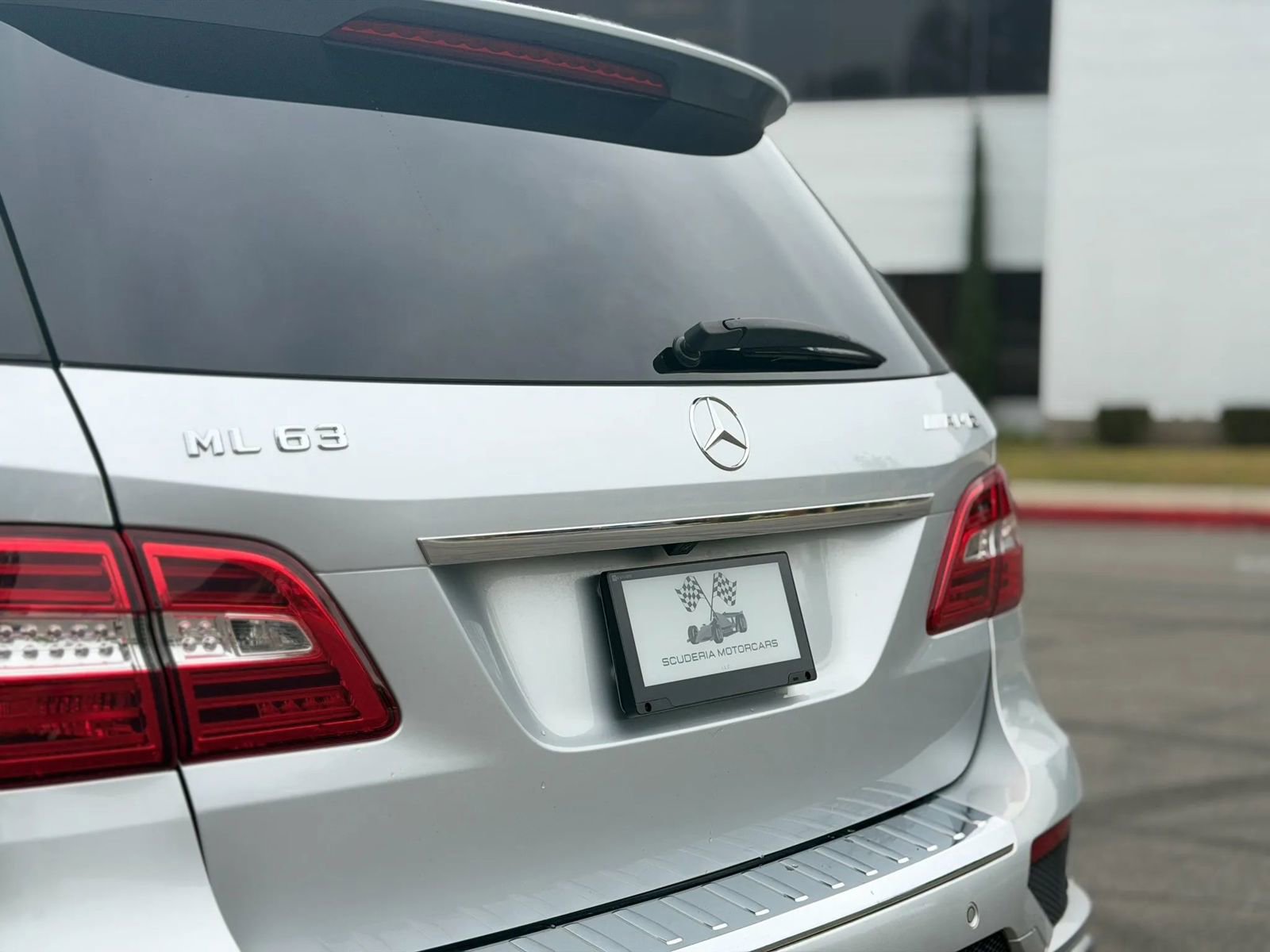 Used 2013 Mercedes-Benz ML 63 AMG 4MATIC image 18