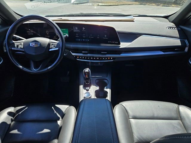 Certified 2025 Cadillac XT4 Premium Luxury image 14