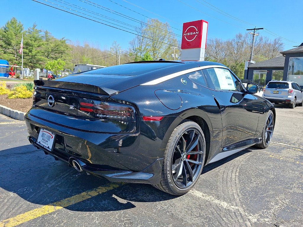 New 2026 Nissan Z Performance w/ Floor Mat Package RWD image 4