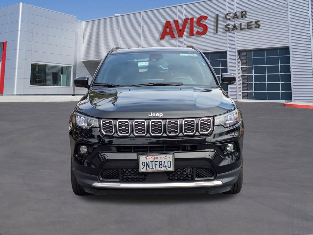 Used 2025 Jeep Compass Limited image 2