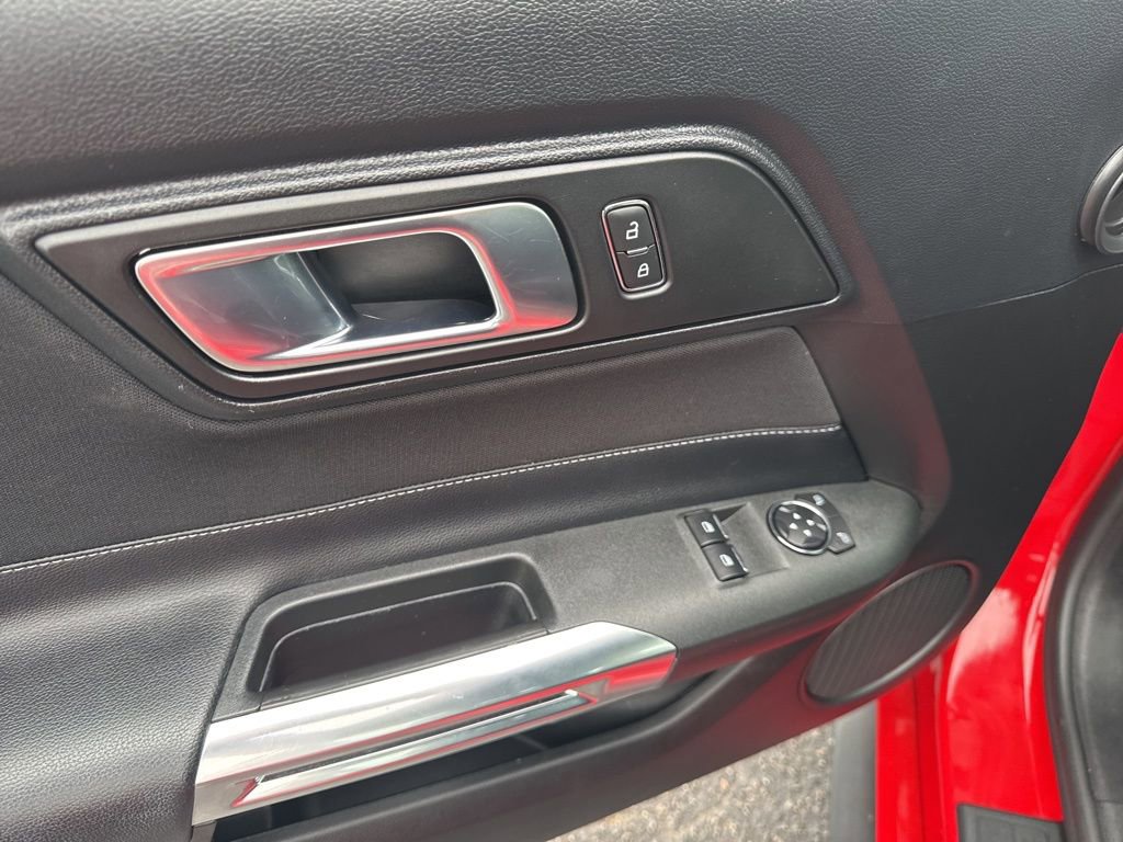 Used 2021 Ford Mustang Coupe image 13