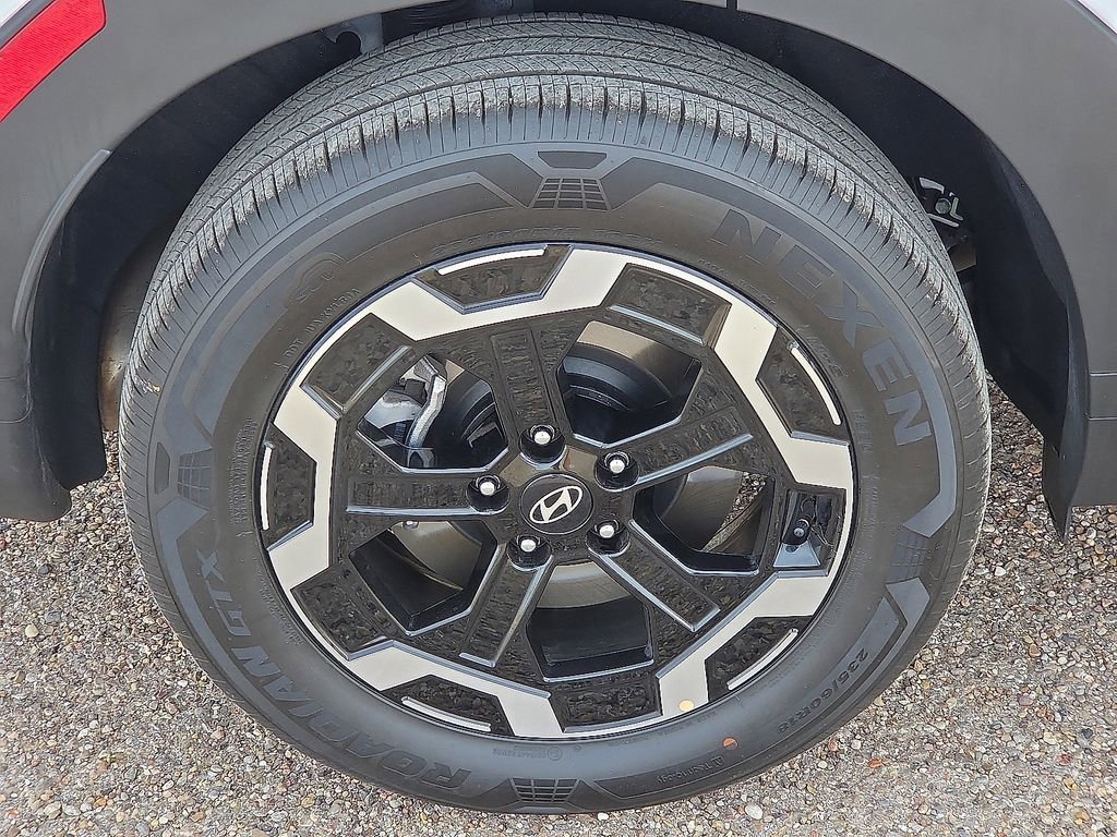 Used 2026 Hyundai Santa Fe SEL image 11