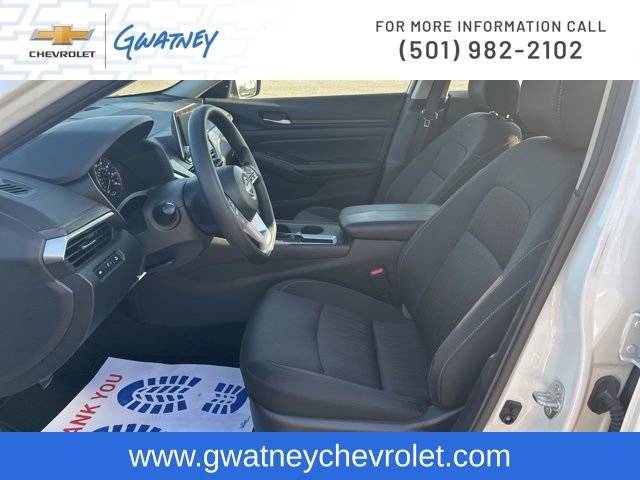 Used 2025 Nissan Altima 2.5 SV FWD image 20