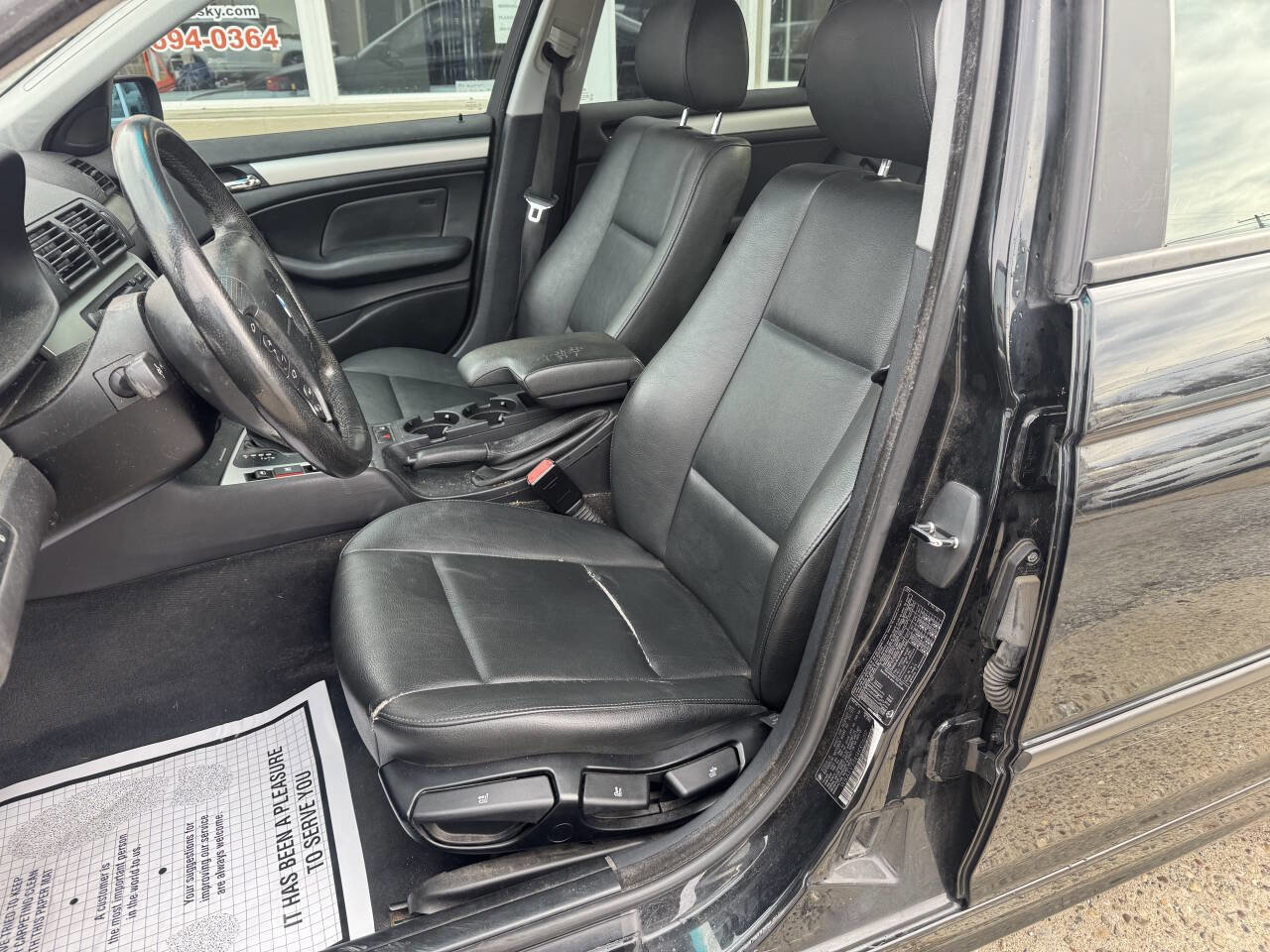 Used 2004 BMW 325i Sedan image 23