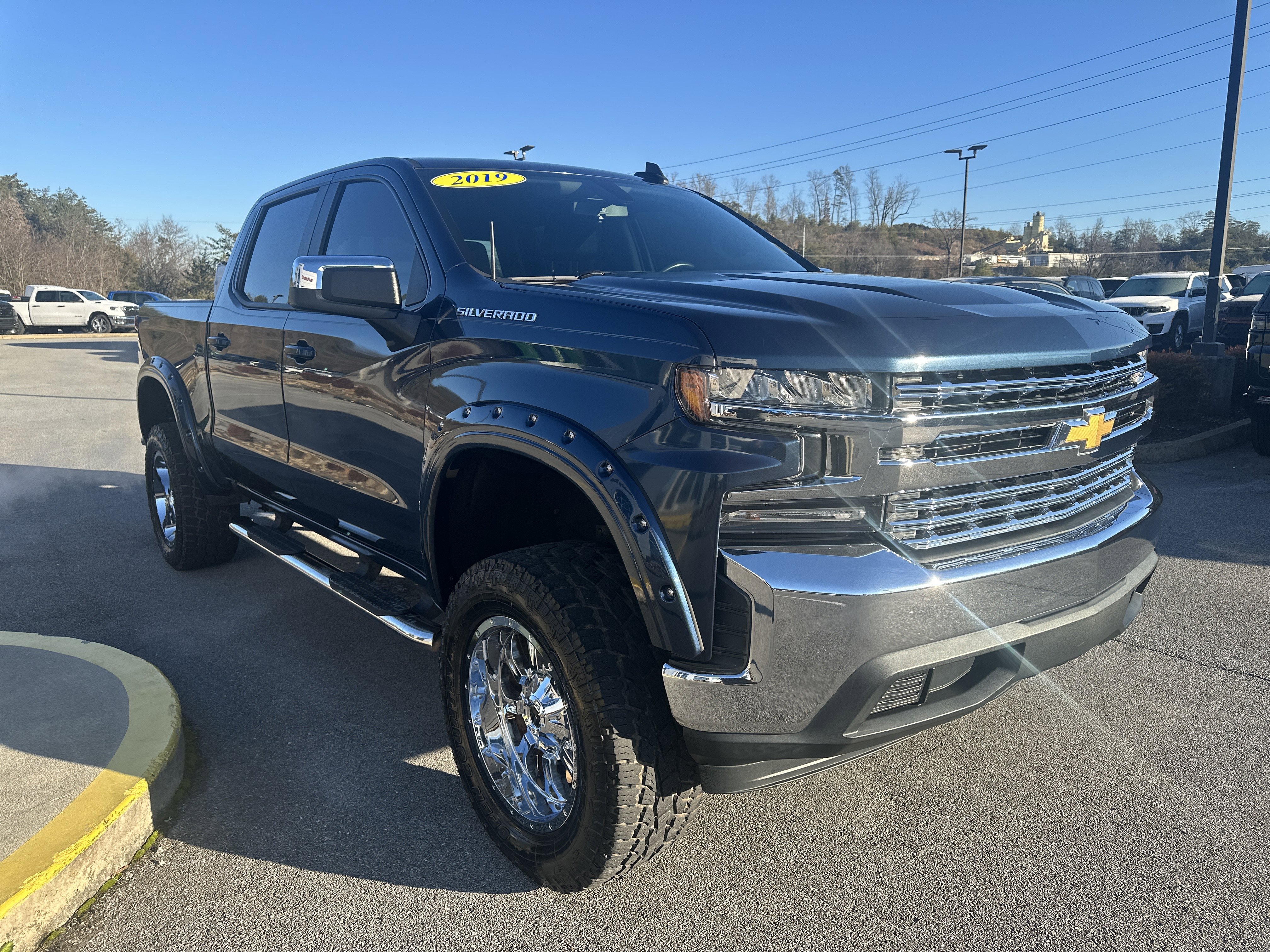 Used 2019 Chevrolet Silverado 1500 LT w/ All-Star Edition image 5