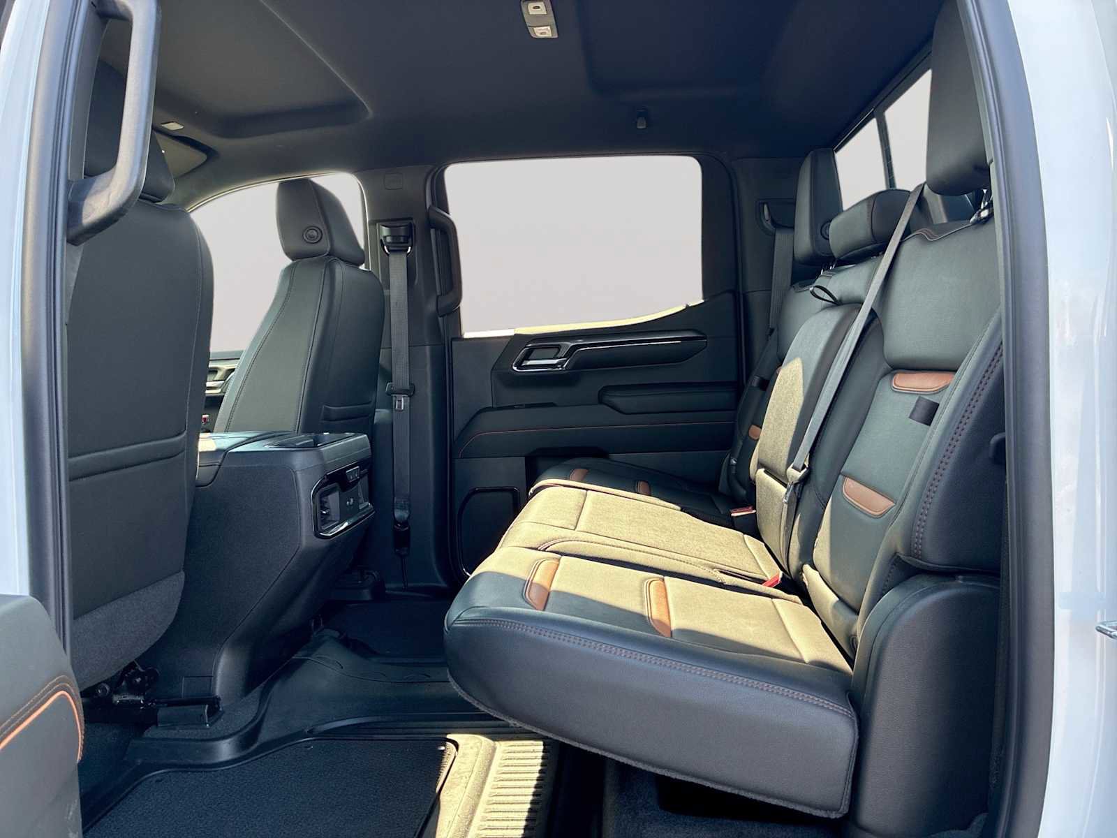 Certified 2022 GMC Sierra 1500 AT4 w/ AT4 Premium Package image 25