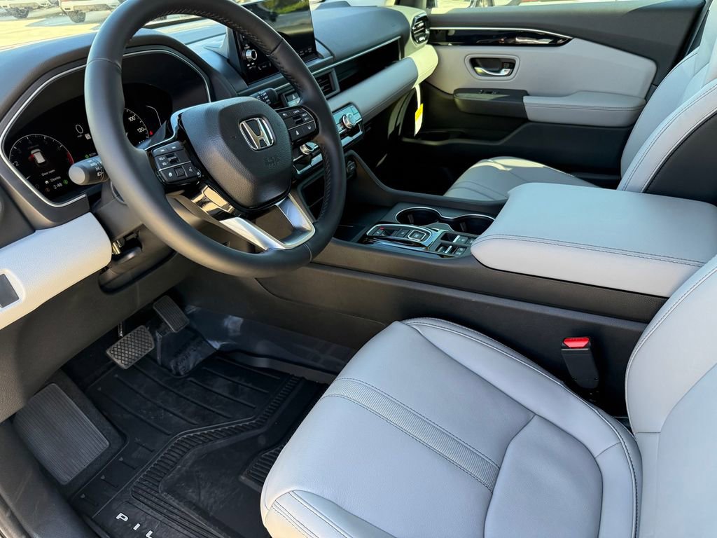 New 2025 Honda Pilot EX-L image 12