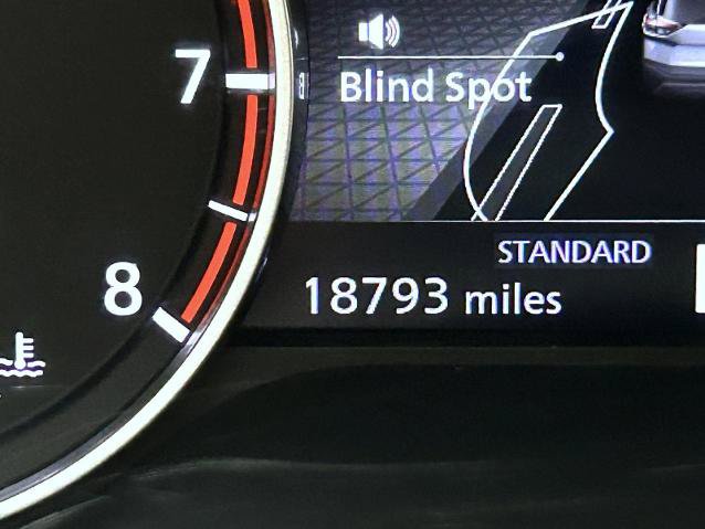 Certified 2023 Nissan Rogue SV FWD image 11