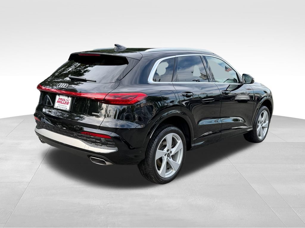 Used 2025 Audi Q5 Premium Plus w/ Premium Plus AWD/4WD image 9