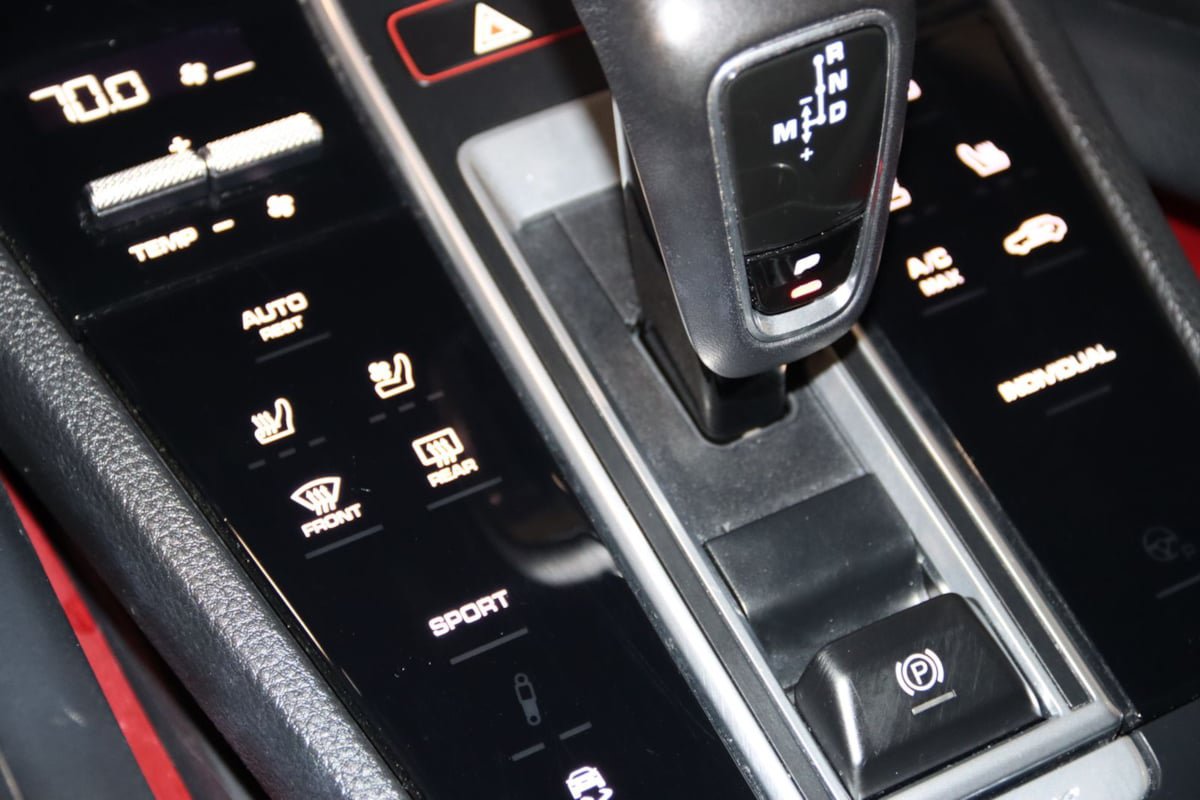 Used 2022 Porsche Cayenne Platinum Edition AWD/4WD image 52