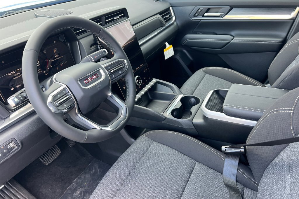 New 2026 GMC Terrain Elevation w/ Technology Package II image 7