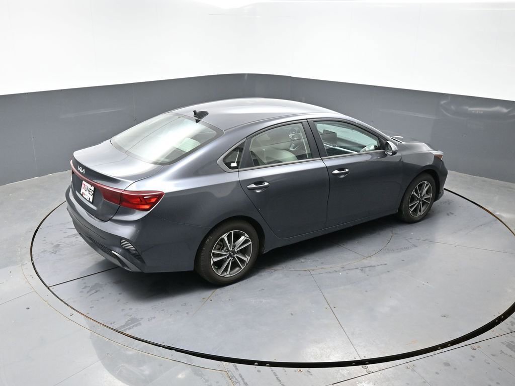 Used 2022 Kia Forte LXS w/ LXS Technology Package FWD image 13
