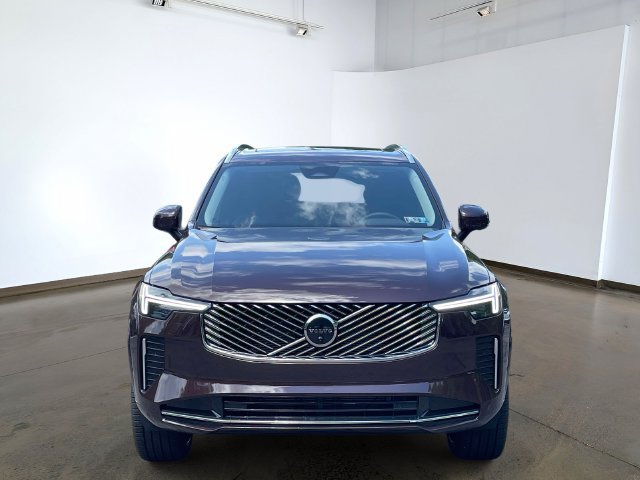 New 2026 Volvo XC90 B6 Plus w/ Protection Package AWD/4WD image 2