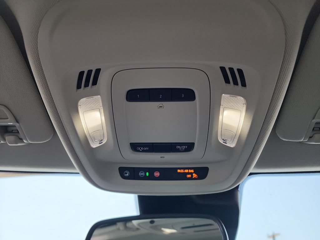 Used 2021 Buick Envision Essence w/ Technology Package I FWD image 34