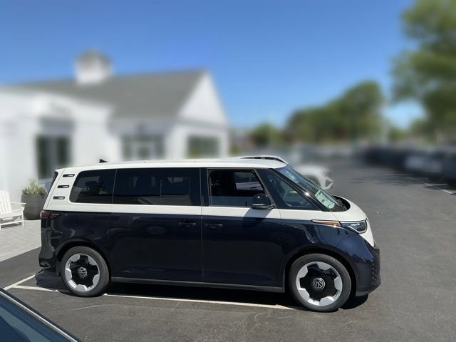 New 2025 Volkswagen ID. Buzz Pro S Plus AWD/4WD image 4