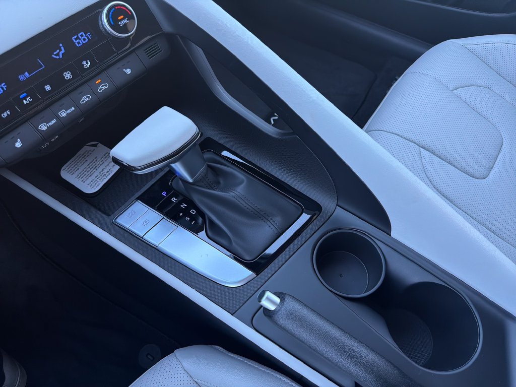 New 2026 Hyundai Elantra SEL Sport FWD image 32