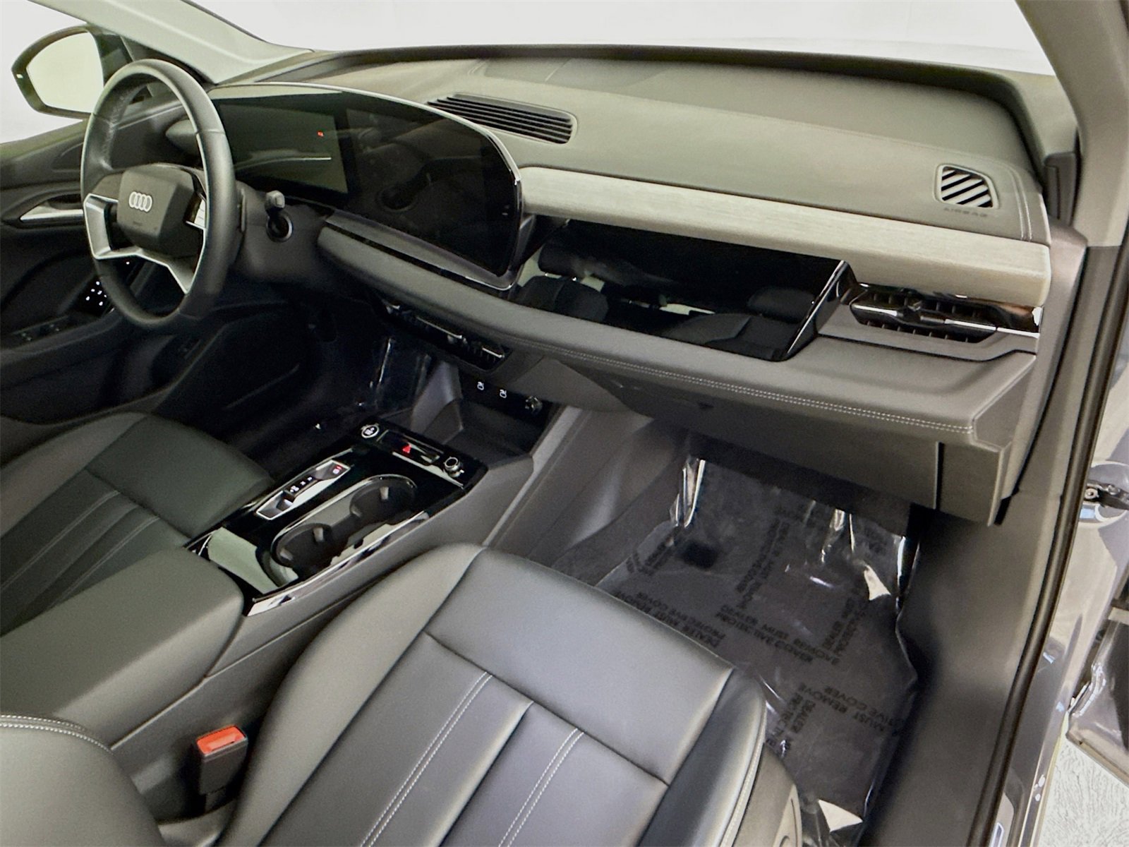 Certified 2025 Audi Q6 e-tron Premium w/ Convenience Package image 29