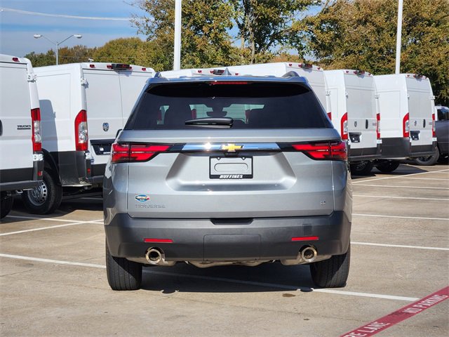 Used 2023 Chevrolet Traverse LT image 6