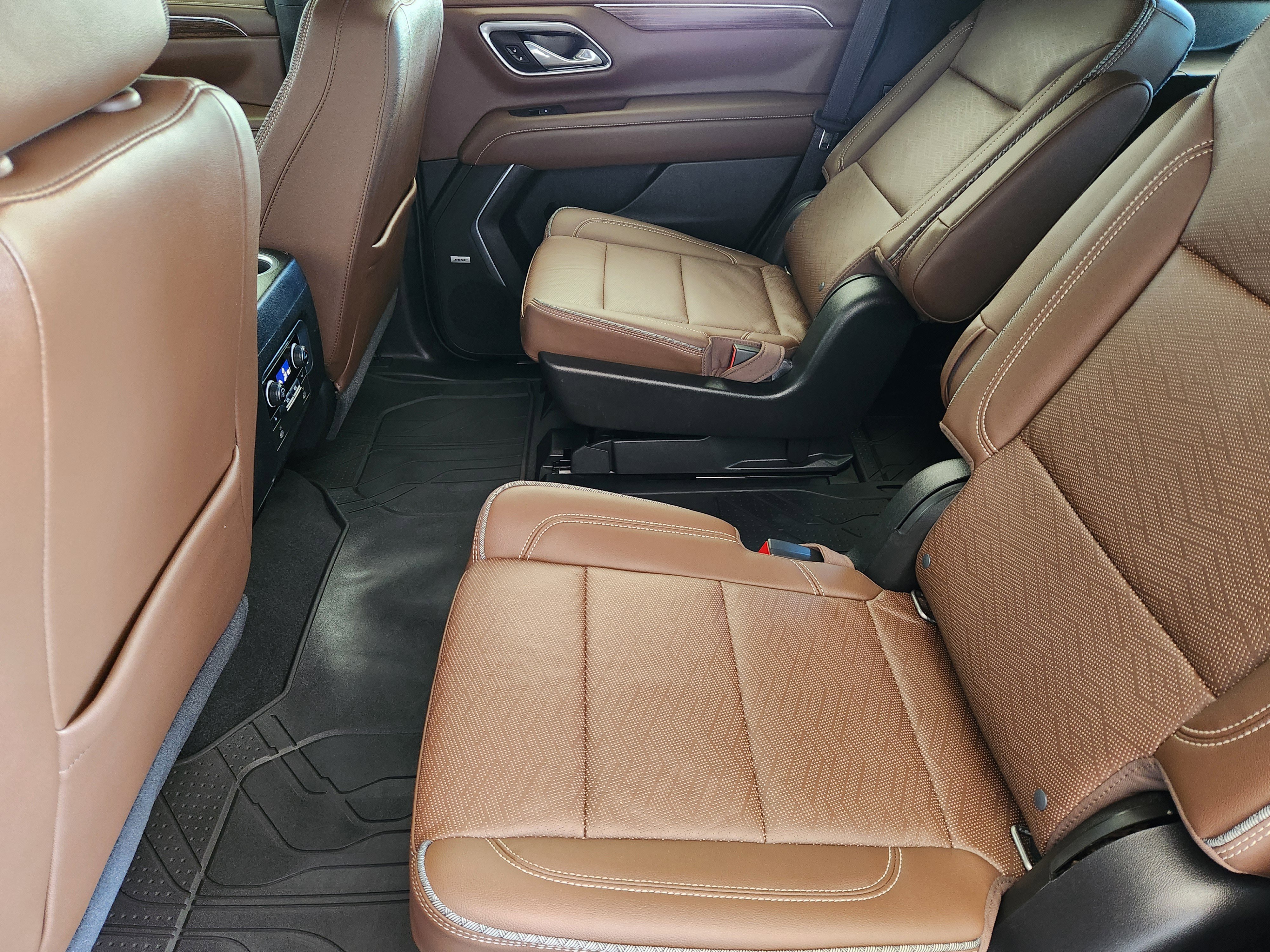 Used 2021 Chevrolet Tahoe High Country w/ Premium Package image 30