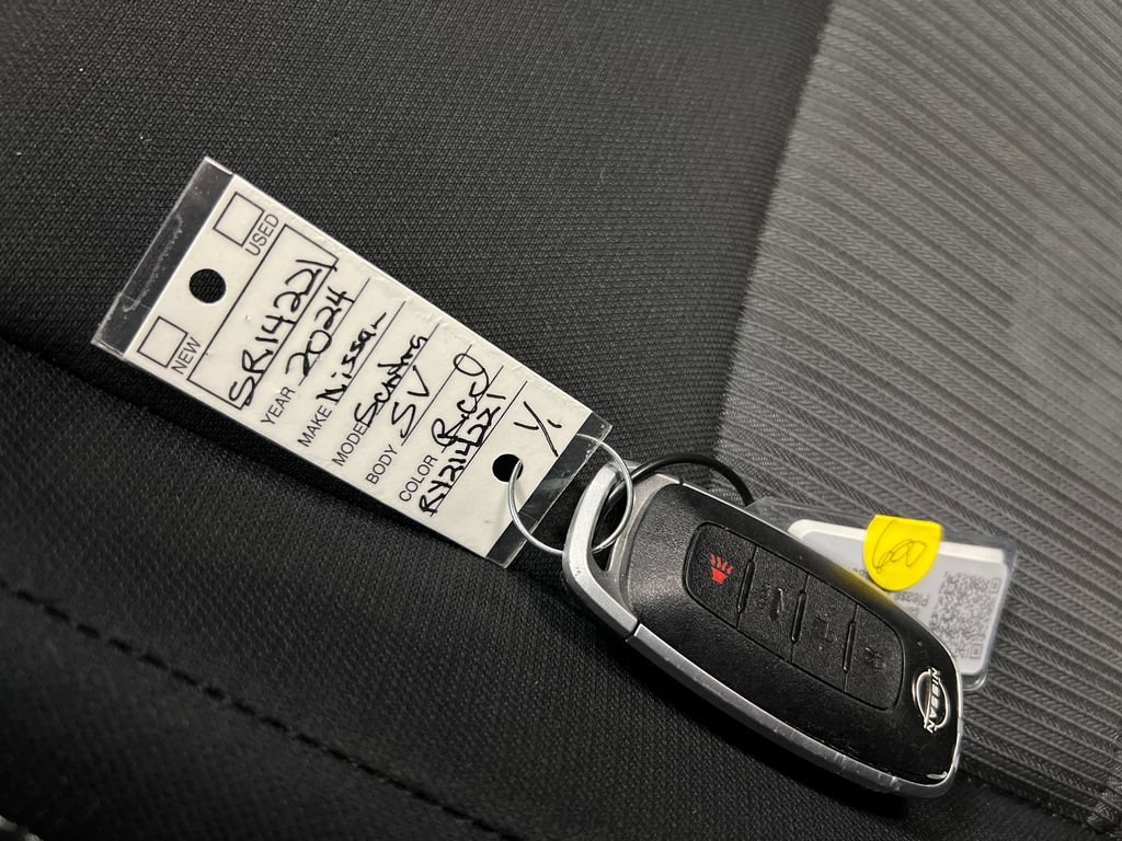 Used 2024 Nissan Sentra SV FWD image 32