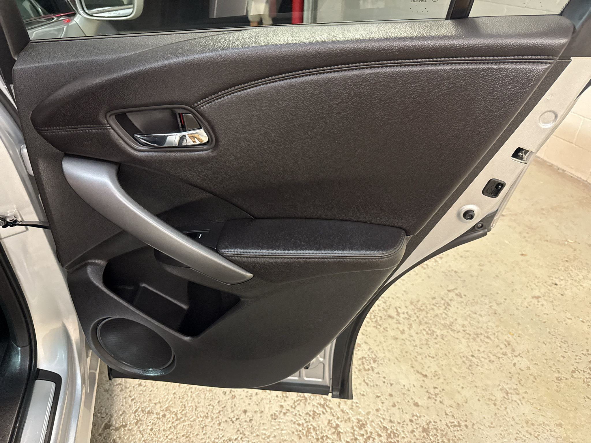 Used 2015 Acura RDX AWD image 26