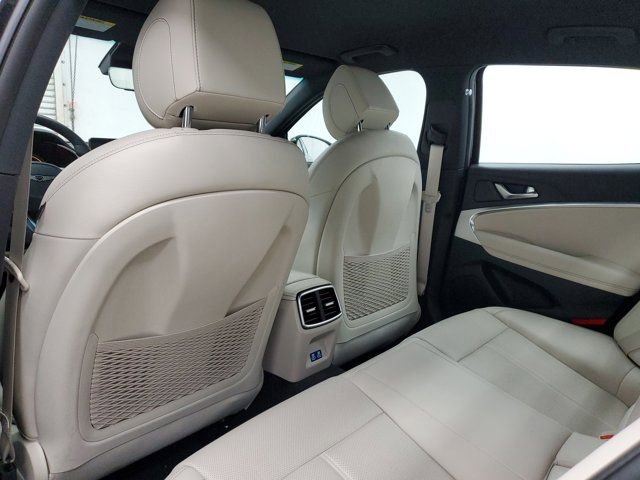 Used 2026 Genesis G70 2.5T image 11