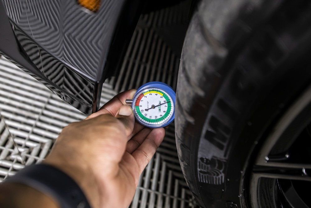 Used 2023 BMW M3 w/ M Carbon Exterior Package image 45