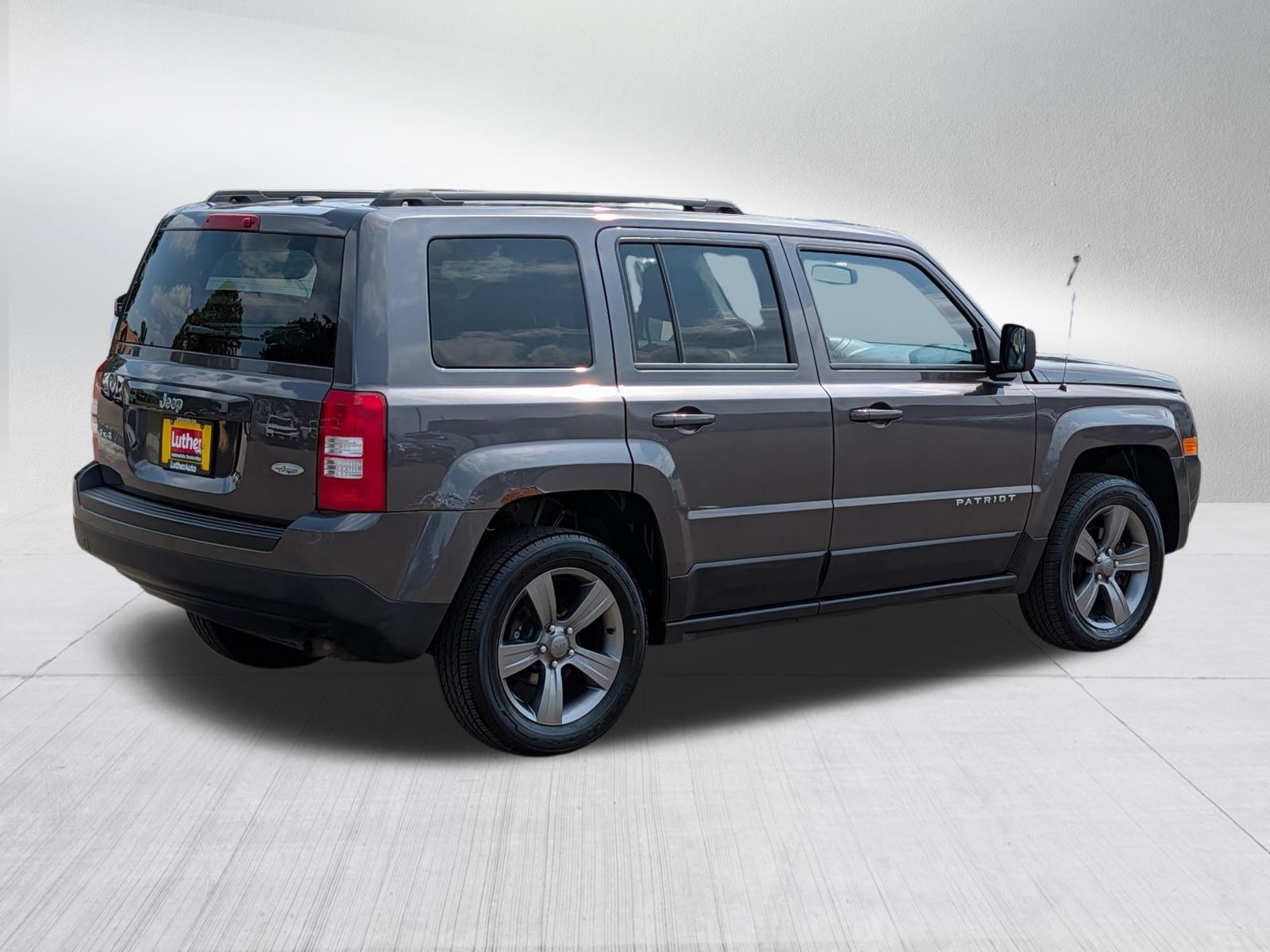 Used 2015 Jeep Patriot 4WD image 7