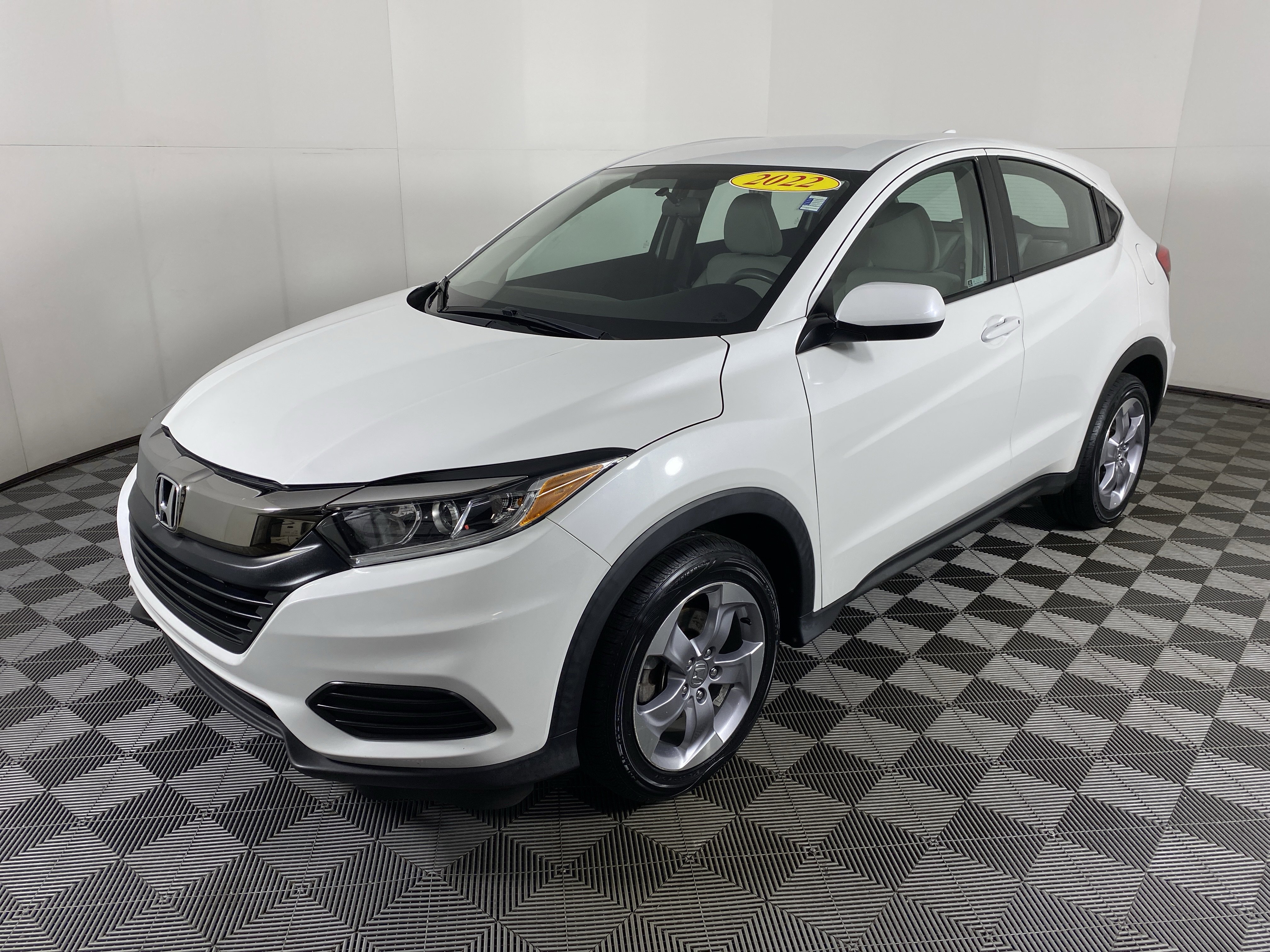Used 2022 Honda HR-V LX image 10