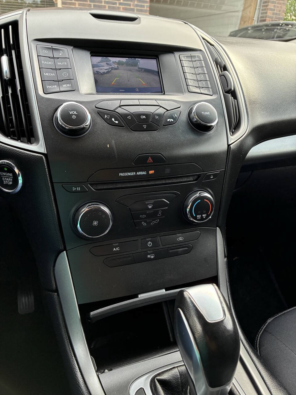Used 2016 Ford Edge SE FWD image 18