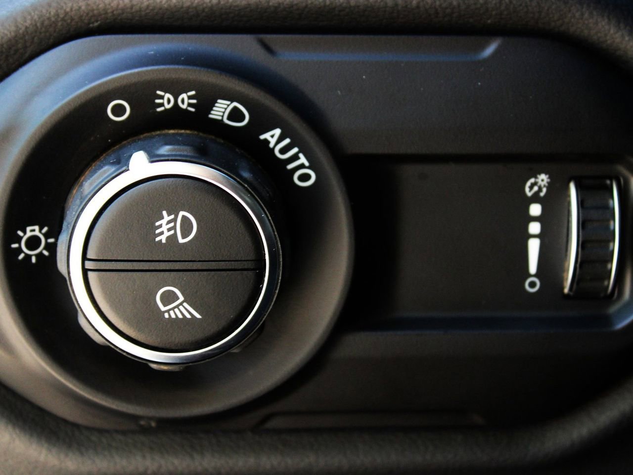 Used 2026 Jeep Gladiator Rubicon AWD/4WD image 32