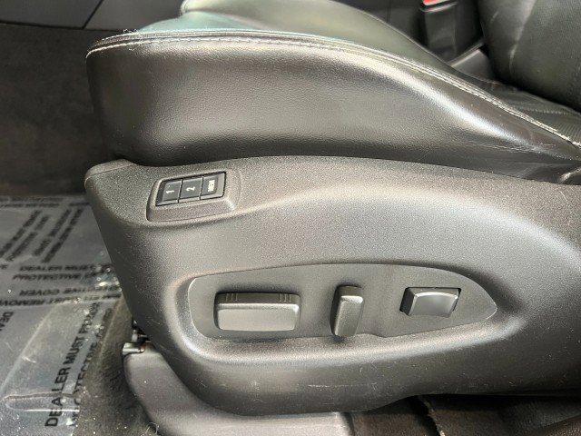 Used 2014 Cadillac SRX Luxury image 12