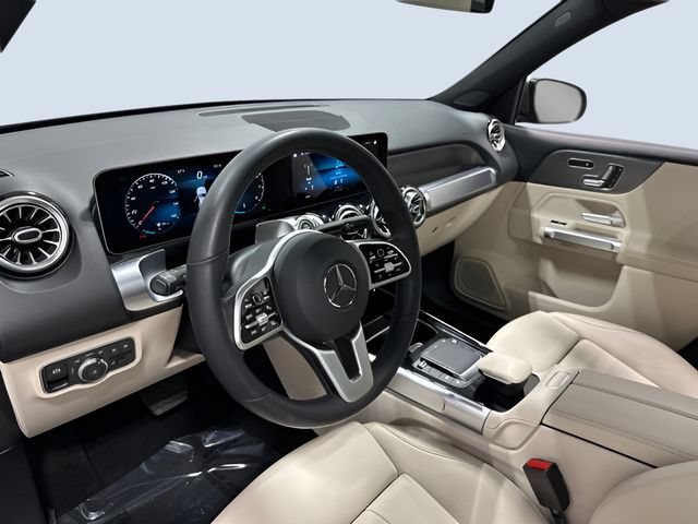 Used 2021 Mercedes-Benz GLB 250 4MATIC image 14