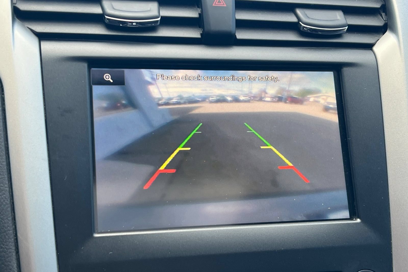 Used 2013 Ford Fusion SE FWD image 19