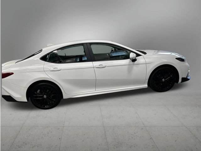 Used 2025 Toyota Camry SE w/ Convenience Package AWD/4WD image 6