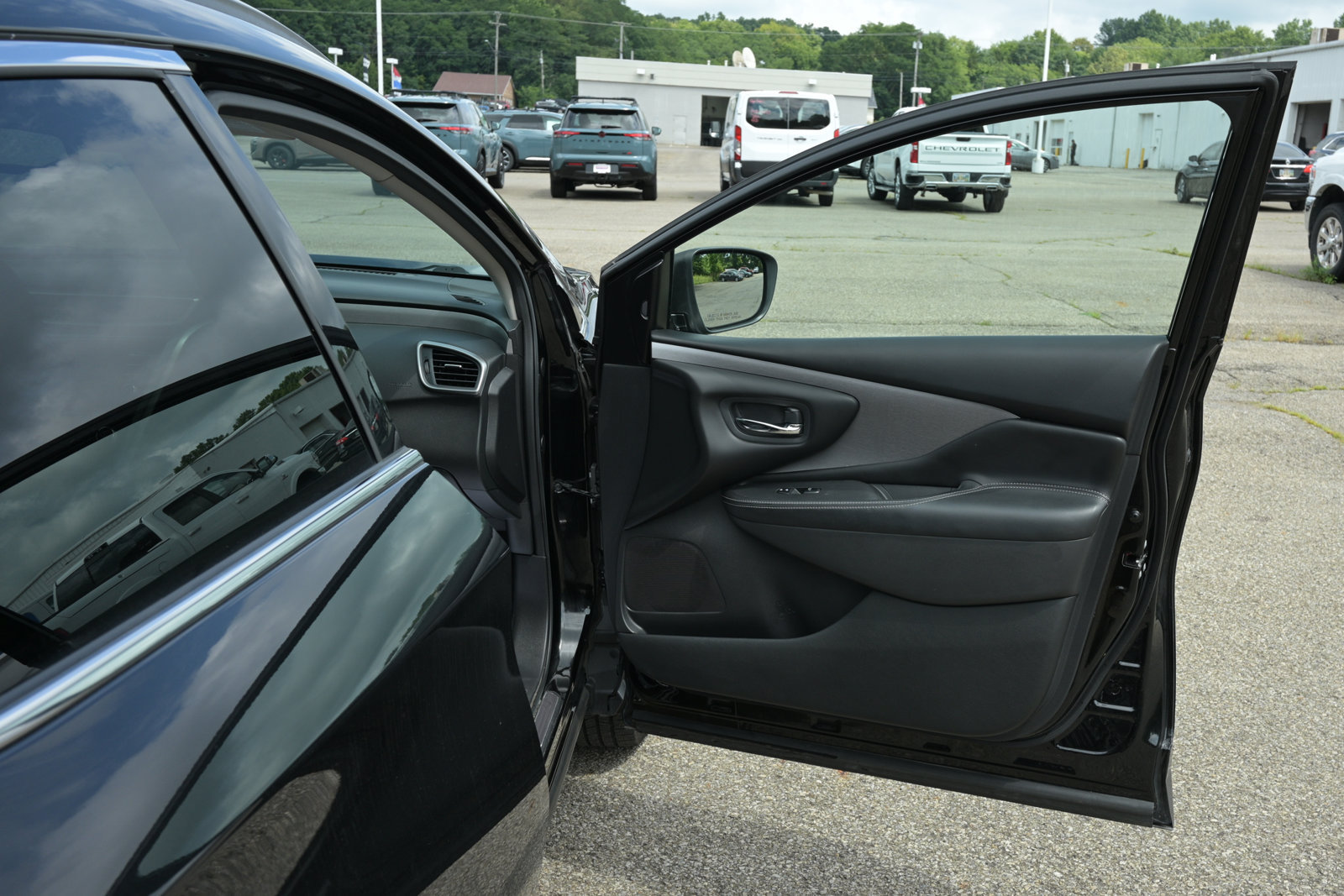Used 2021 Nissan Murano SV AWD/4WD image 30